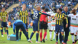 Kendi evinde oynadığı maçta Fenerbahçe Aytemiz Alanyaspor ile 1-1 berabere kalarak 9 puana yükseldi