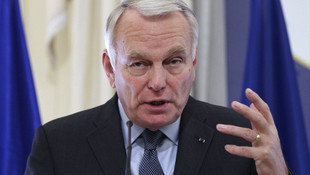 Fransa Dışişleri Bakanı Ayrault Atina'da