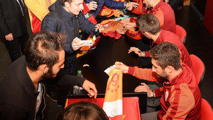 Galatasaray Futbol Takımı, taraftarla buluştu