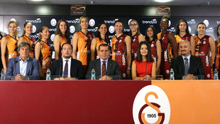 Trendyol ile Galatasaray Kadın Voleybol Takımı sponsorluk sözleşmesi imzaladı