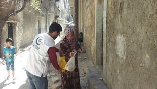 Halep'e gıda yardımı