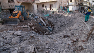 Halep'te sahra hastanesine bombalı saldırı