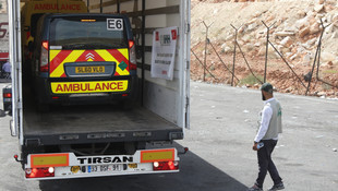 İHH'dan Suriye'ye ambulans yardımı