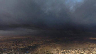 IŞİD Musulda kükürt üretim merkezini ateşe verdi! Havaya yükselen zehirli gaz bu gece Türkiyeye geliyor!