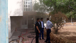 Kapatılan öğrenci yurdunda çıkan yangını itfaiye söndürdü