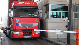 Kapıkule'de 10 kilometrelik tır kuyruğu