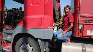 Kapıkule'de 25 kilometrelik tır kuyruğu