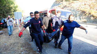 Kemer'de trafik kazası: 1 ölü