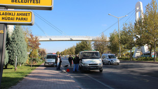Konya'da minibüsün çarptığı 2 lise öğrencisi öldü
