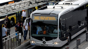 Metro ve metrobüsler sabaha kadar seferlerine devam edecek