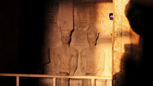 Mısır'da II. Ramses'e güneş vurdu