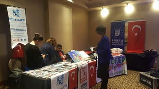 Otizmli Türk gençlere Kanada'da ödül