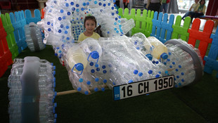 Pet şişelerden otomobil yaptılar