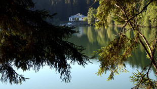 Saklı cennet Karagöl ziyaretçilerini büyülüyor