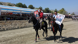 Şehit Mustafa Ayna adına at yarışları düzenlendi