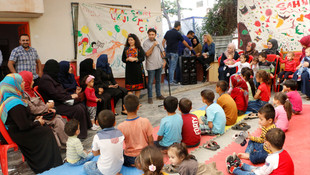 Suriyeli anneler, çocuklara masal anlattı