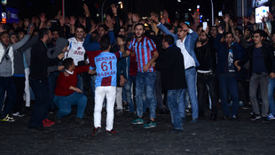 Trabzon'da, Galatasaray galibiyeti sevinci