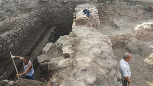 Yıkım çalışmasında tarihi kalıntılar bulundu