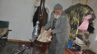 23 yıldır yalnız yaşıyor