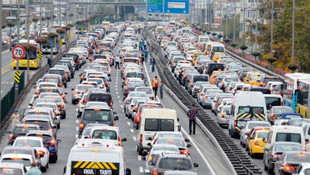 İstanbulda yarın bu yollar trafiğe kapalı