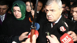 Aile ve Sosyal Politikalar Bakanı Kaya: (Yangın merdiveninin kapısının kilitli olduğu iddiası) Araştırmalar yapılıyor. Bunlar sadece bir iddia. Sonuna kadar araştırılacak. En ufak bir ihmali olanlar cezasını çeker zaten.