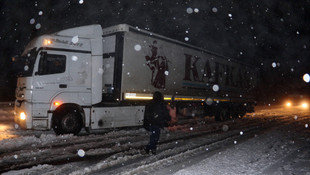 Ağrı-Iğdır karayolu ulaşıma kapandı