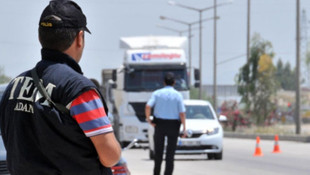 Vanda bomba yüklü minibüs ele geçirildi