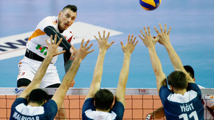 Voleybol: Efeler Ligi