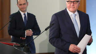 Arnavutluk Dışişleri Bakanı Bushati, Almanya'da