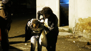 Atatürk Havalimanı'nda yakalanan iki şüphelinin evlerinde arama