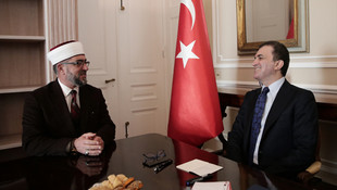 AB Bakanı Çelik, Çipras'la görüştü