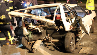 Aydında trafik kazasında 1 kişi öldü 2 kişi ağır yaralandı