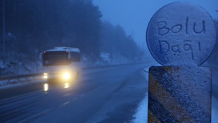 Bolu Dağı'nda kar yağışı