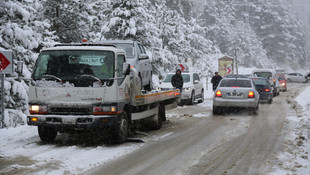 Bolu'da yoğun kar yağışı