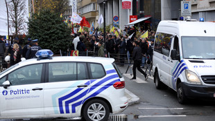 Brüksel'de terör örgütü PKK gösterisi