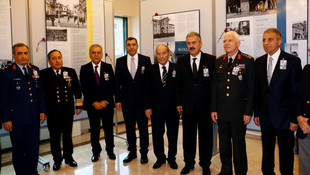 Büyük Önder Atatürk'ü anıyoruz