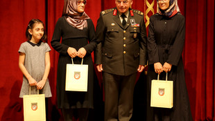 Büyük Önder Atatürk'ü anıyoruz