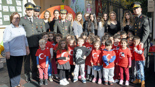 Büyük Önder Atatürk'ü anıyoruz