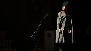 Büyük Önder Atatürk'ü anıyoruz