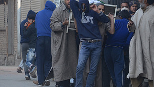 Cammu Keşmir'de gösteriler