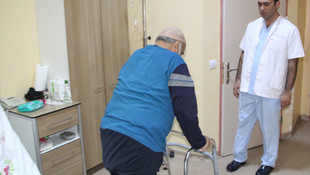 Çelik protezle hayata yeniden adım attı