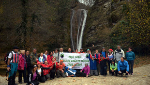 Dağcılar Erfelek Tatlıca Şelaleleri'nde tırmanış yaptı