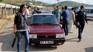 Düğün konvoyunda tüfekle ateş etmeye 4 gözaltı