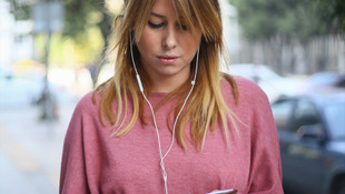 Elektromanyetik riske karşı kulaklık önerisi