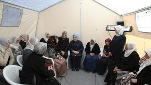 Emine Erdoğan Siirtteki maden faciası bölgesini ziyaret etti