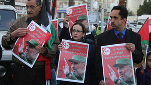 Açlık grevindeki Filistinli tutuklulara destek gösterisi