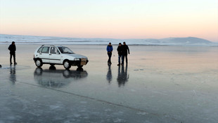 Göl üzerinde sürüş keyfi