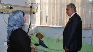 Hakkari Valisi Toprak'tan yaralı askerlere ziyaret