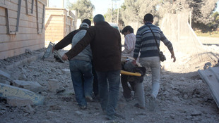 Halep'e yönelik yoğun bombardıman devam ediyor