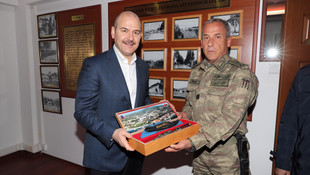 İçişleri Bakanı Soylu'dan komando okuluna ziyaret